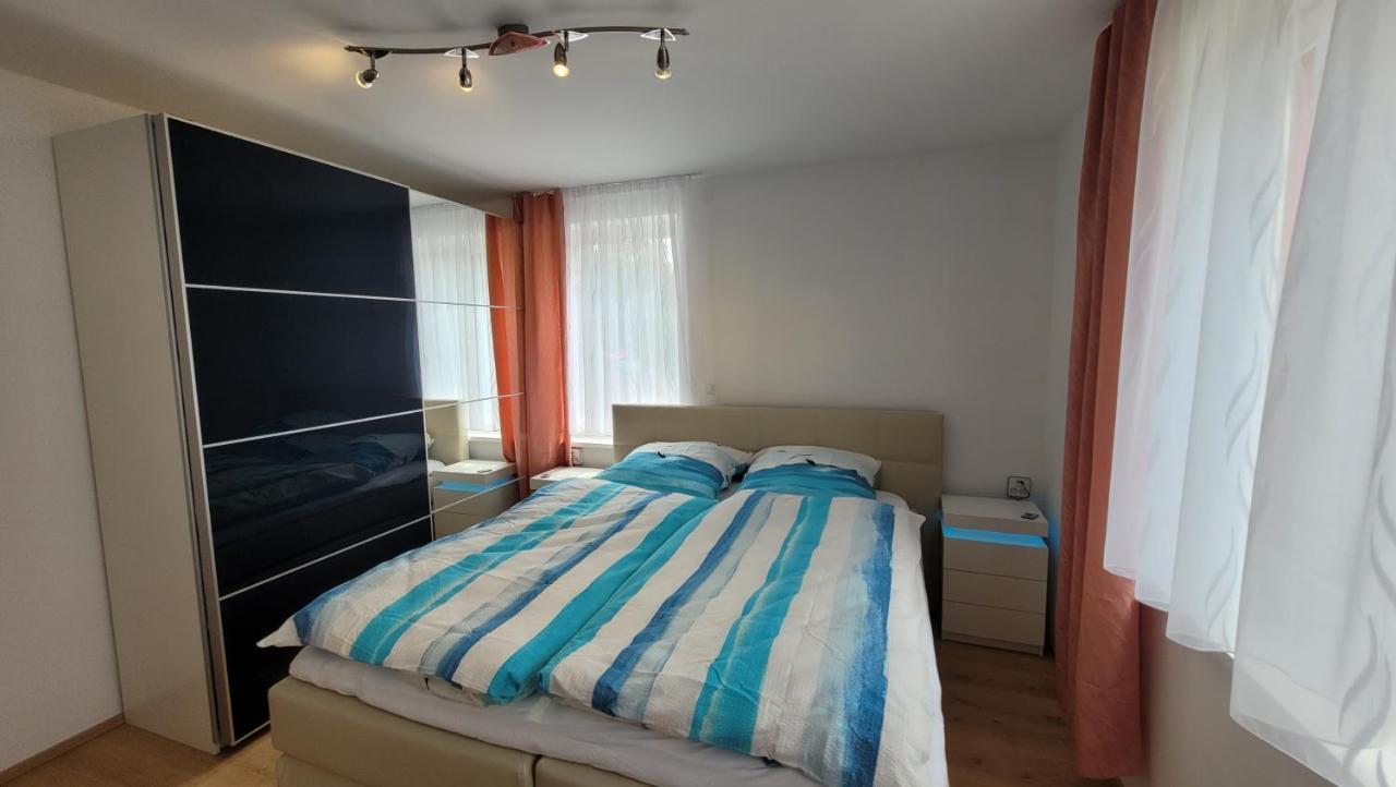 Sachsentraum - Naehe Goeltzschtalbruecke Apartment ไรเคนบาค อิม โวกท์ลันด์ ภายนอก รูปภาพ